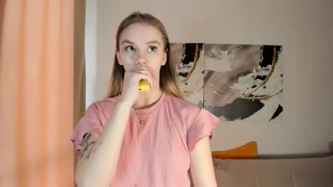 Snapshot of lovelygracee chatting on October 13, 1:13 pm lovelygracee online show from October 13, 1:13 pm