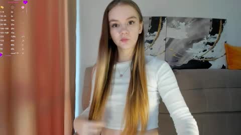 Snapshot of lovelygracee chatting on October 6, 1:18 pm lovelygracee online show from October 6, 1:18 pm