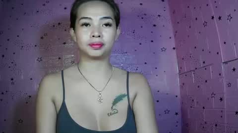 Snapshot of lovelykayleexx chatting on February 25, 4:46 pm ara online show from February 25, 4:46 pm