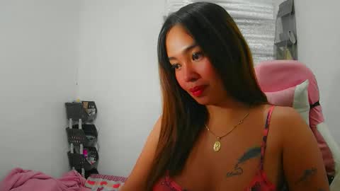 Snapshot of lovelykayleexx chatting on September 24, 10:05 pm ara online show from September 24, 10:05 pm