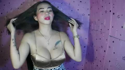 Snapshot of lovelykayleexx chatting on February 26, 4:16 pm ara online show from February 26, 4:16 pm