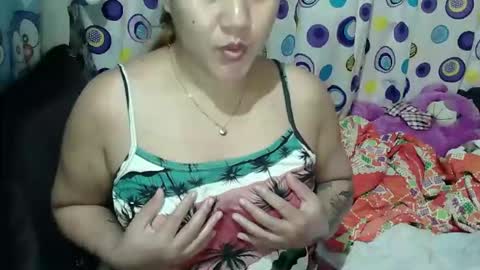 LocwlyLSYlYNXXX online show from October 11, 3:59 pm