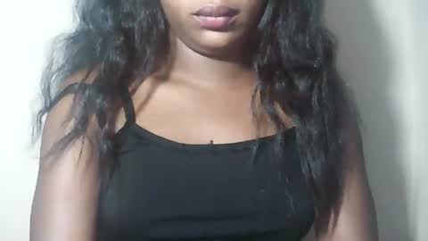 lovelylarra online show from April 3, 6:59 pm