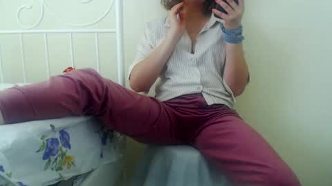 Snapshot of lovelymask chatting on January 28, 7:43 am Katerina Kate online show from January 28, 7:43 am