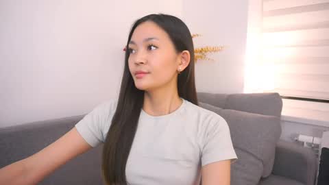 kim online show from March 12, 6:11 pm