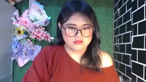 Snapshot of lovelypinaychubsx chatting on October 6, 6:59 pm lovely online show from October 6, 6:59 pm