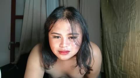 Snapshot of lovelypinaychubsx chatting on February 26, 9:31 pm lovely online show from February 26, 9:31 pm