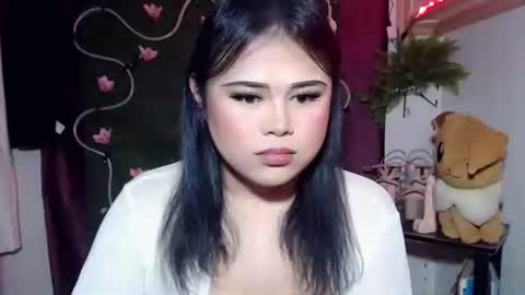 lovely online show from November 22, 9:30 am