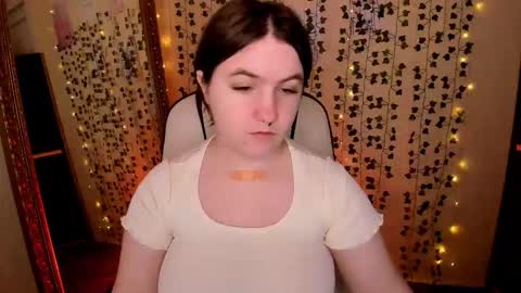 Julia  online show from March 5, 5:16 am