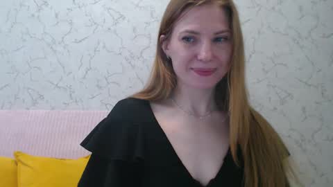 Snapshot of lovepeanutgirl chatting on March 3, 1:56 pm Mary Love online show from March 3, 1:56 pm