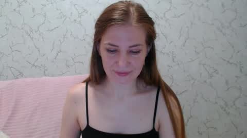 Snapshot of lovepeanutgirl chatting on October 9, 5:07 pm Mary Love online show from October 9, 5:07 pm