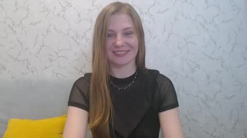 Snapshot of lovepeanutgirl chatting on February 3, 1:30 pm Mary Love online show from February 3, 1:30 pm