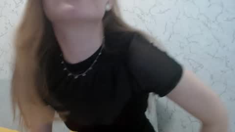 Snapshot of lovepeanutgirl chatting on January 29, 4:19 pm Mary Love online show from January 29, 4:19 pm