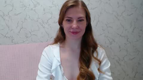 Snapshot of lovepeanutgirl chatting on September 13, 3:25 pm Mary Love online show from September 13, 3:25 pm