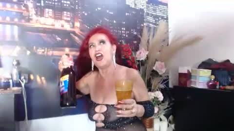 Snapshot of lover_mature2 chatting on March 6, 12:32 am Mature lover2 online show from March 6, 12:32 am