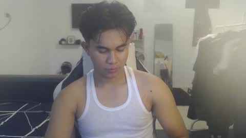 loverboyph04 online show from December 16, 1:57 am