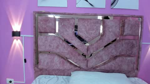 loversvalery online show from December 4, 12:38 pm