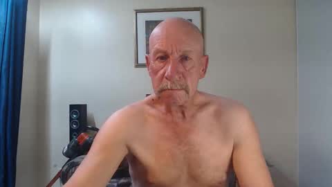 Lovesblackazz online show from January 15, 4:10 am