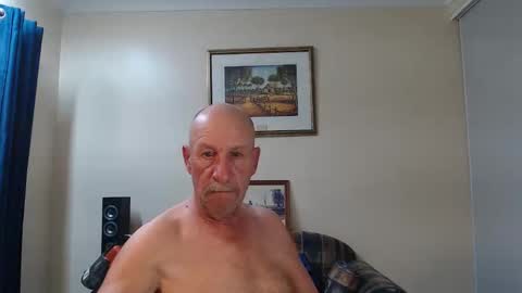 Lovesblackazz online show from December 5, 7:18 am