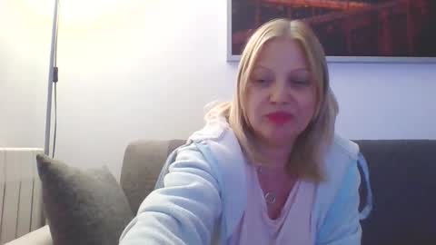 Snapshot of lovestar544963 chatting on February 10, 9:58 pm Marlyn online show from February 10, 9:58 pm