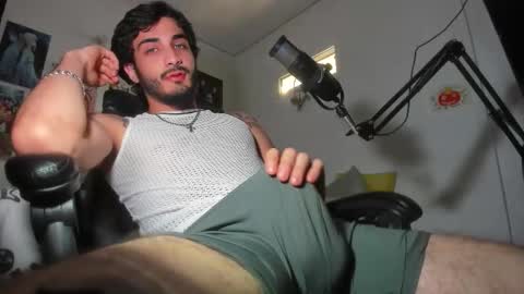 lovexjuxn77 online show from November 20, 6:38 pm