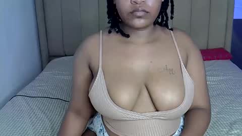 Snapshot of loveydivah chatting on September 15, 11:55 am loveydivah online show from September 15, 11:55 am