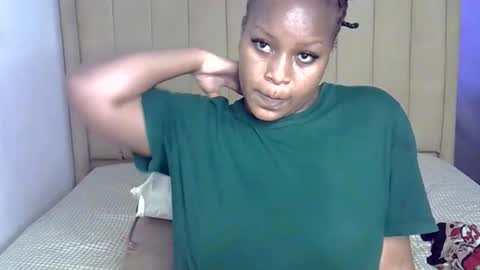 Snapshot of loveydivah chatting on October 15, 8:48 am loveydivah online show from October 15, 8:48 am