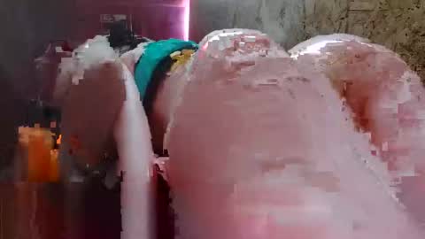 Snapshot of lovladysfeet chatting on January 18, 12:02 am 2096512345 online show from January 18, 12:02 am