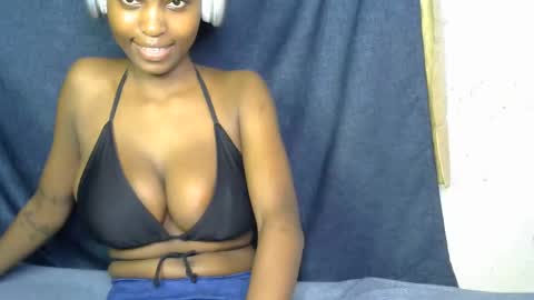 lovly_lastborn online show from October 20, 6:07 am