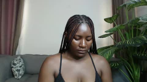 Snapshot of loyalcutie chatting on January 13, 4:39 am loyalcutie online show from January 13, 4:39 am