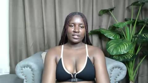 Snapshot of loyalcutie chatting on January 22, 2:24 pm loyalcutie online show from January 22, 2:24 pm
