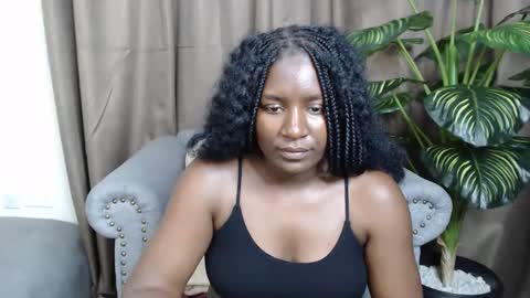 Snapshot of loyalcutie chatting on March 12, 5:35 am loyalcutie online show from March 12, 5:35 am