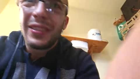 Snapshot of lshot_d chatting on October 5, 12:57 pm Lshot D online show from October 5, 12:57 pm