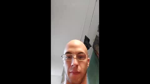 Snapshot of lshot_d chatting on December 21, 2:14 pm Lshot D online show from December 21, 2:14 pm