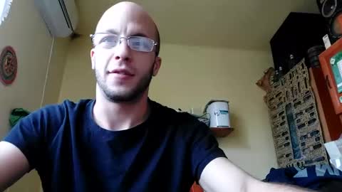 Snapshot of lshot_d chatting on January 3, 12:29 pm Lshot D online show from January 3, 12:29 pm