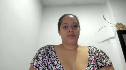 Lucy online show from April 28, 3:44 am