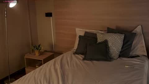  ---Goys incredible photographs online show from March 23, 1:27 pm