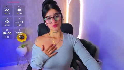 Snapshot of luanabonasx chatting on October 2, 12:37 pm Luana online show from October 2, 12:37 pm