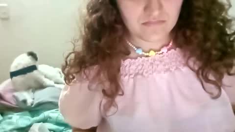 luanapowerful online show from January 16, 2:19 am