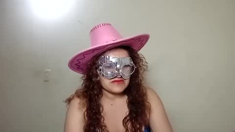 luanapowerful online show from February 14, 11:42 pm