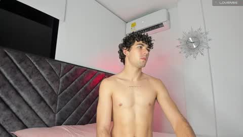 Luca Ferrer online show from February 22, 3:01 am