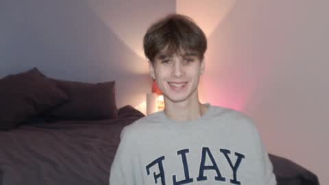 lucacharm online show from January 15, 8:37 pm