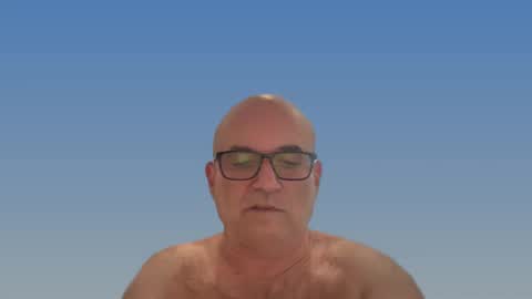 lucas10004 online show from December 11, 4:07 am