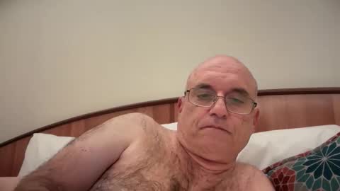 lucas10004 online show from September 17, 11:13 am