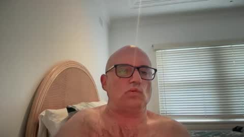 lucas10004 online show from September 10, 11:17 pm