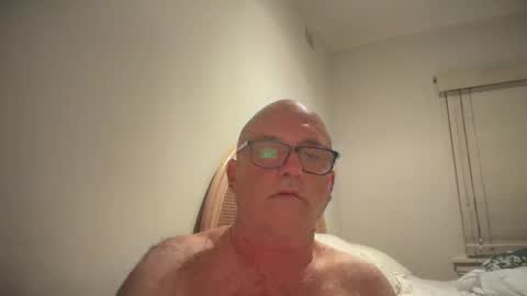 lucas10004 online show from January 5, 10:43 am