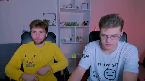 Snapshot of lucas_long_ chatting on October 9, 7:19 pm lucas_long_ online show from October 9, 7:19 pm