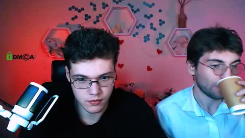 Snapshot of lucas_long_ chatting on October 17, 7:51 pm lucas_long_ online show from October 17, 7:51 pm