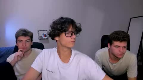 Snapshot of lucas_long_ chatting on September 20, 6:55 pm lucas_long_ online show from September 20, 6:55 pm