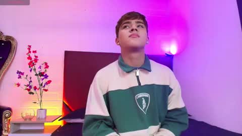 Lucas lovee online show from March 21, 1:16 pm